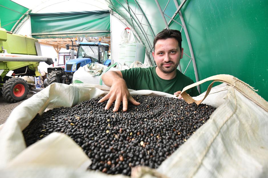 Mursko Središće: Izbor za najbolji OPG - Zlata vrijedan - Šopar, obrt za  konzerviranje voća i povrća