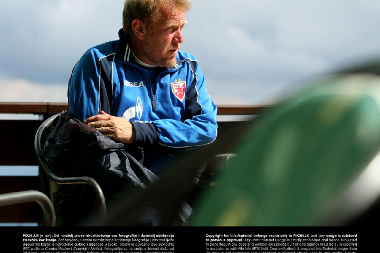 'SPECIJAL MAX 26.06.2012., Rogla, Slovenija - Trener Crvene Zvezde Robert Prosinecki s klubom na pripremama. Photo: Boris Scitar/VLM/PIXSELL'