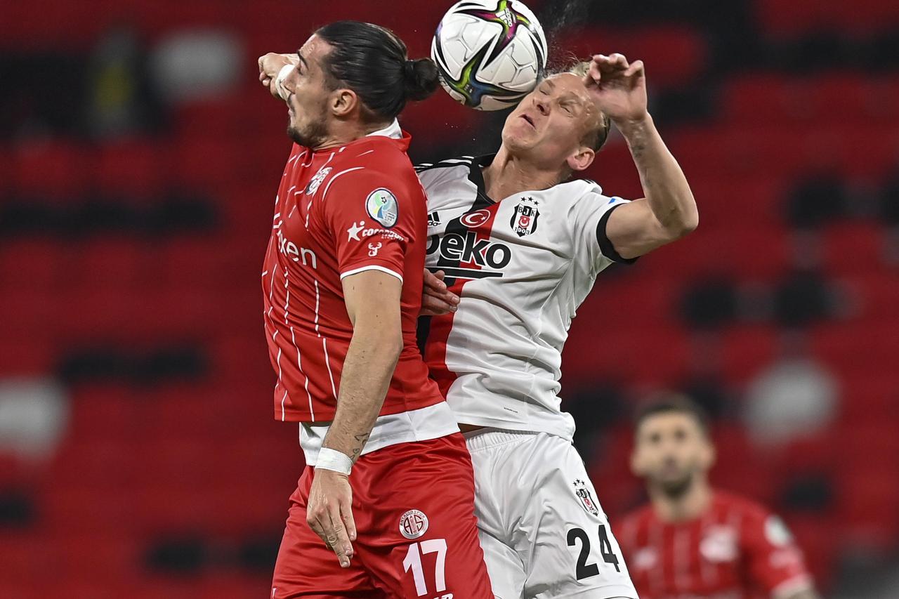 (SP)QATAR-AL RAYYAN-FOOTBALL-TURKISH SUPER CUP-FINAL