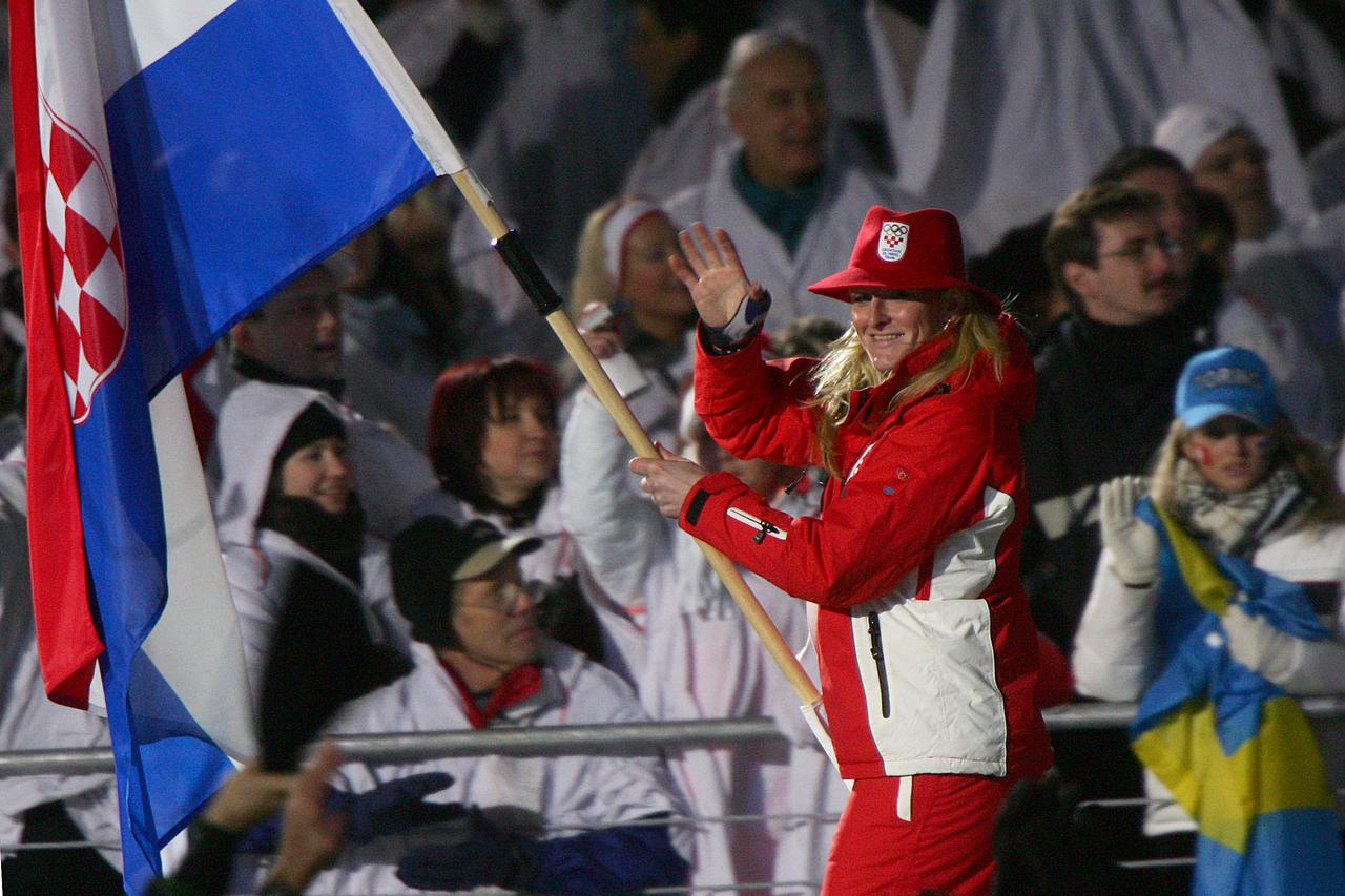 ARHIVA - Otvorene Igre u Torinu, hrvatsku zastavu po treći put nosila Janica Kostelić