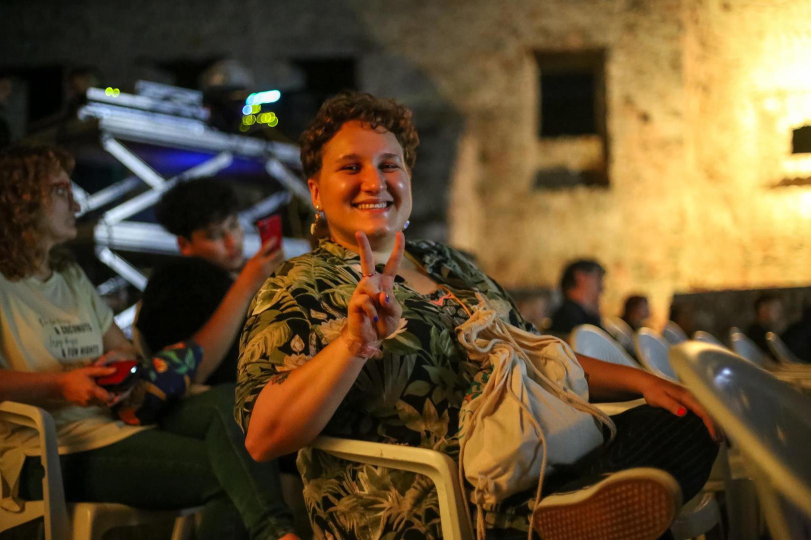 Nagrada Goran za mlade pjesnike dodijeljena je Karli Kostadinovski za rukopis "Sebevražda", zbirku koja kroz autoironiju i motive obiteljskih trauma, anksioznosti i urbanog života tematizira iskustvo mlade generacije u suvremenom društvu