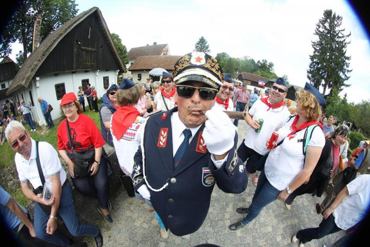 Ustaše domobrani i četnici