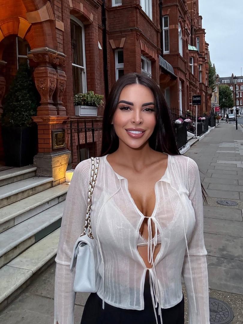 Vijest je stvorila pravi potres u Tottijevu životu, koji se u to vrijeme još uvijek službeno razvodio od Blasi i pokušavao stabilizirati vezu s Noemi, s kojom je, prema izvorima, već neko vrijeme bio u krizi.