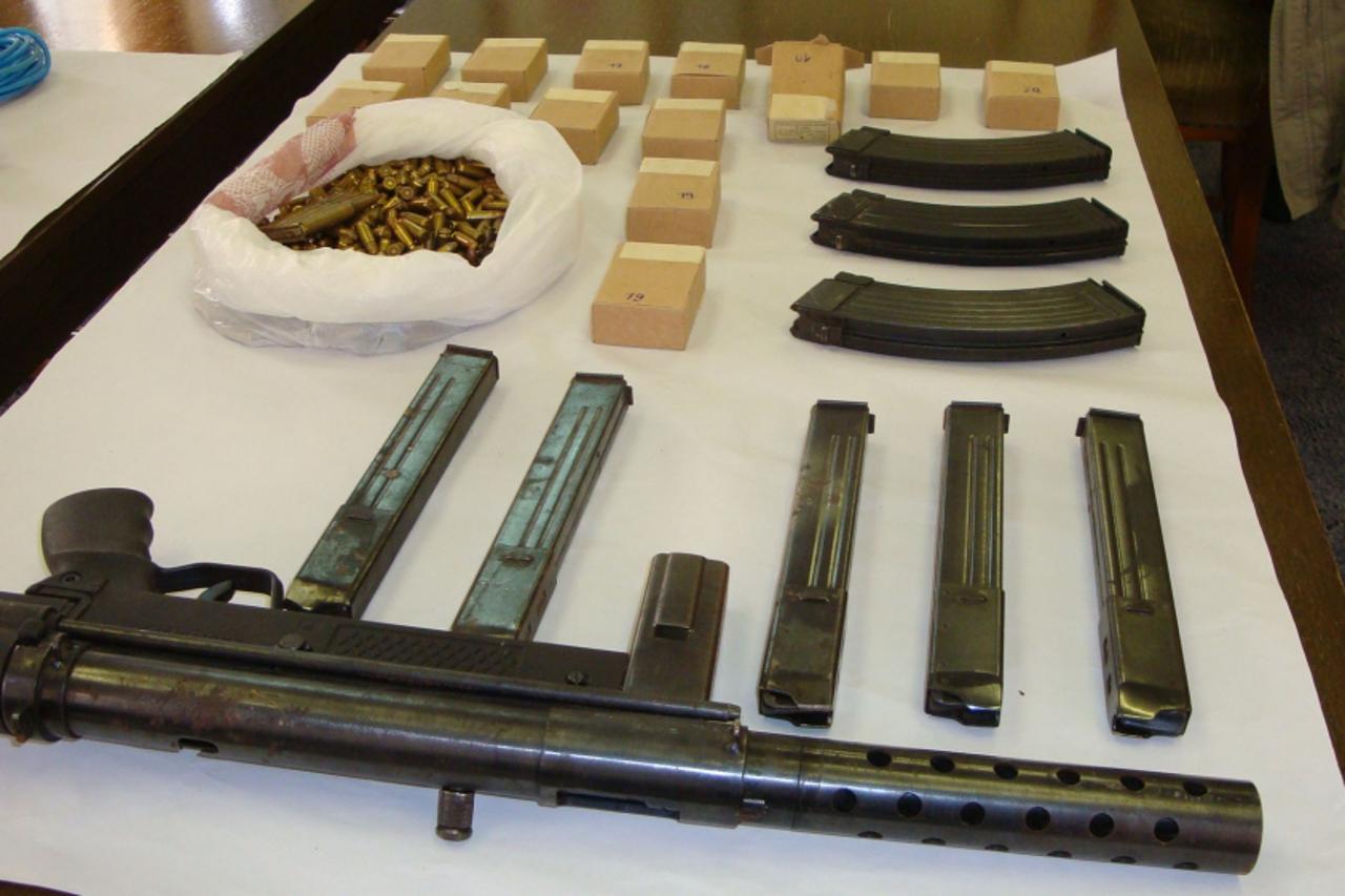 oruzje2_zeg_sis_100309