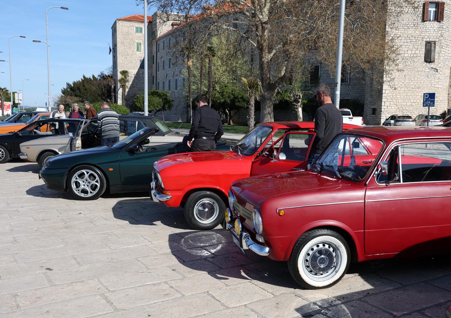 Tradicionalno, na Uskrsni ponedjeljak u Šibenik već stiže Uskrsni Oldtimer Promo Tour.