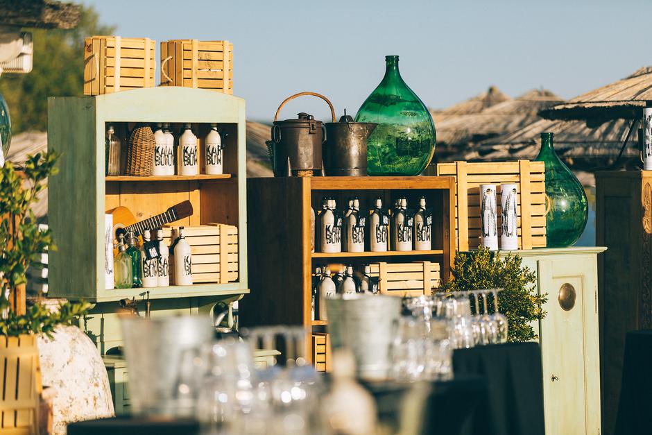 White party na Polidor beach baru