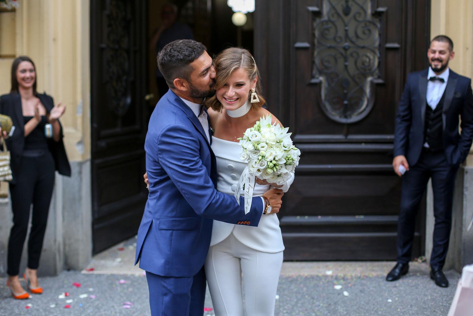 Nakon toga svadbeno slavlje bi se trebalo nastaviti u Klovićevim dvorima