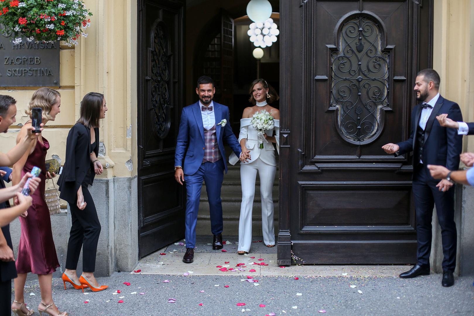 Nakon deset godina svoju su vezu ozakonili brakom.