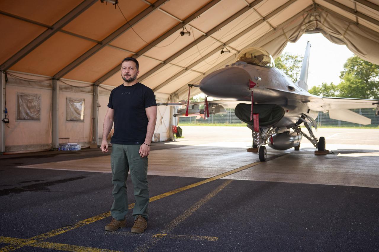 Zelenski posjetio je Eindhoven nakon najave isporuke 61 zrakoplova F-16 od Nizozemske i Danske