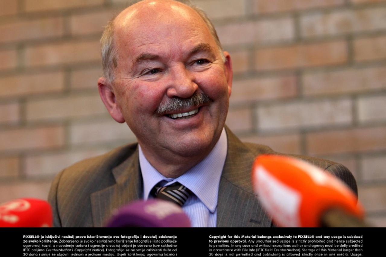 '24.09.2012., Zagreb - Zamjenik ministra pomorstva, prometa i infrastrukture Zdenko Antesic odrzao je pressicu u ministarstvu. Photo: Boris Scitar/VLM/PIXSELL'