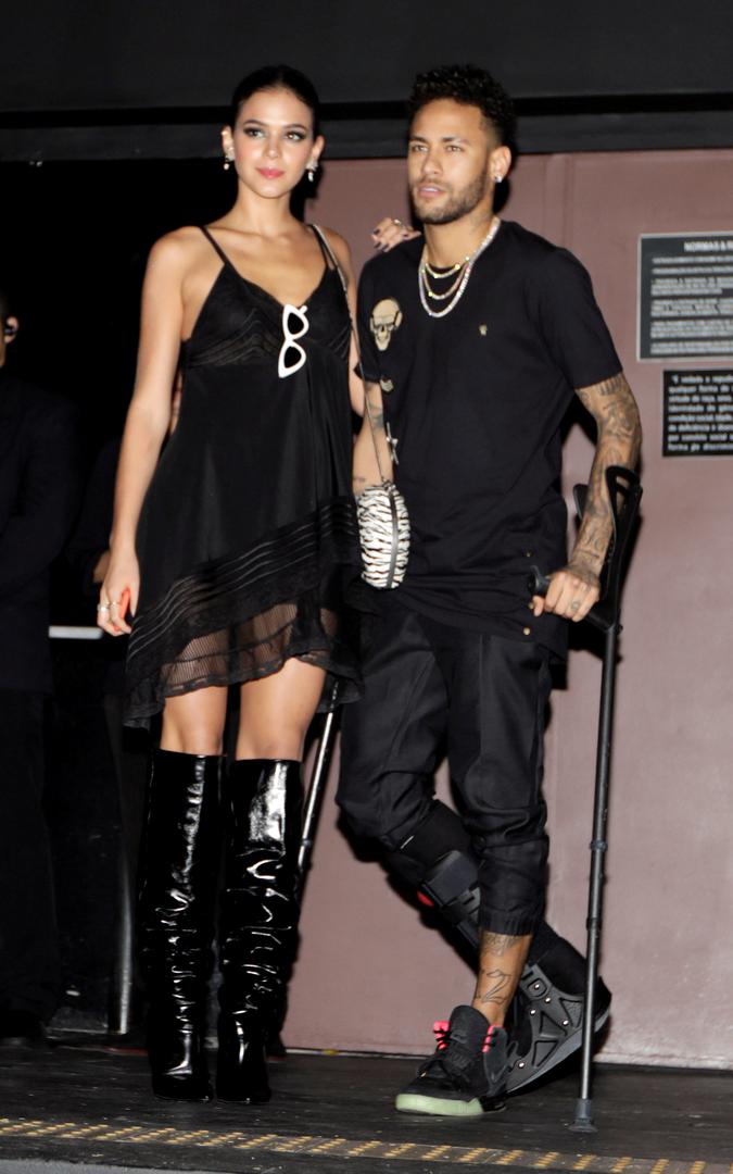 I dok se brazilski nogometaš oporavlja kako bi što spremniji dočekao Svjetsko prvenstvo u Rusiji, barem može uživati u luksuznim automobilima koje posjeduje.