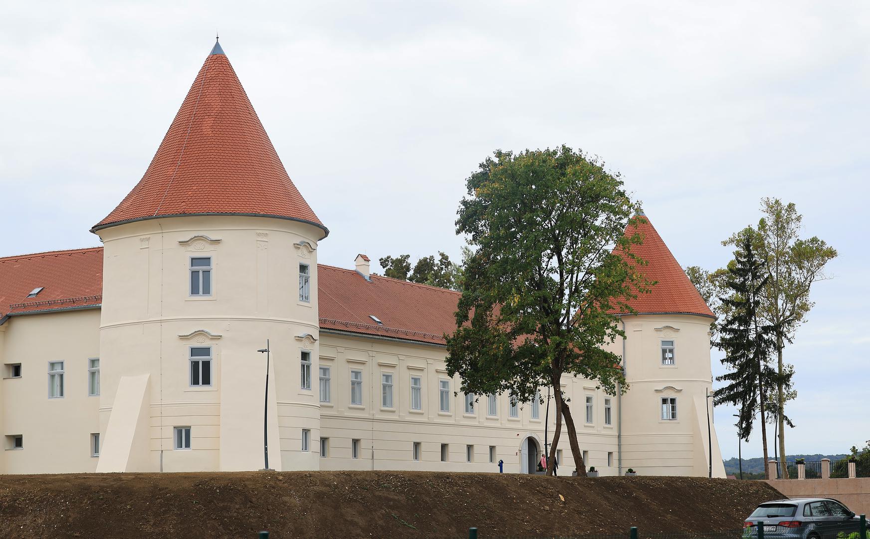 Nekada plemićka rezidencija i obrambena utvrda, potom mjesto političkih previranja, logor i vojni objekt, a danas ponovno prostor namijenjen kulturi i građanima. 