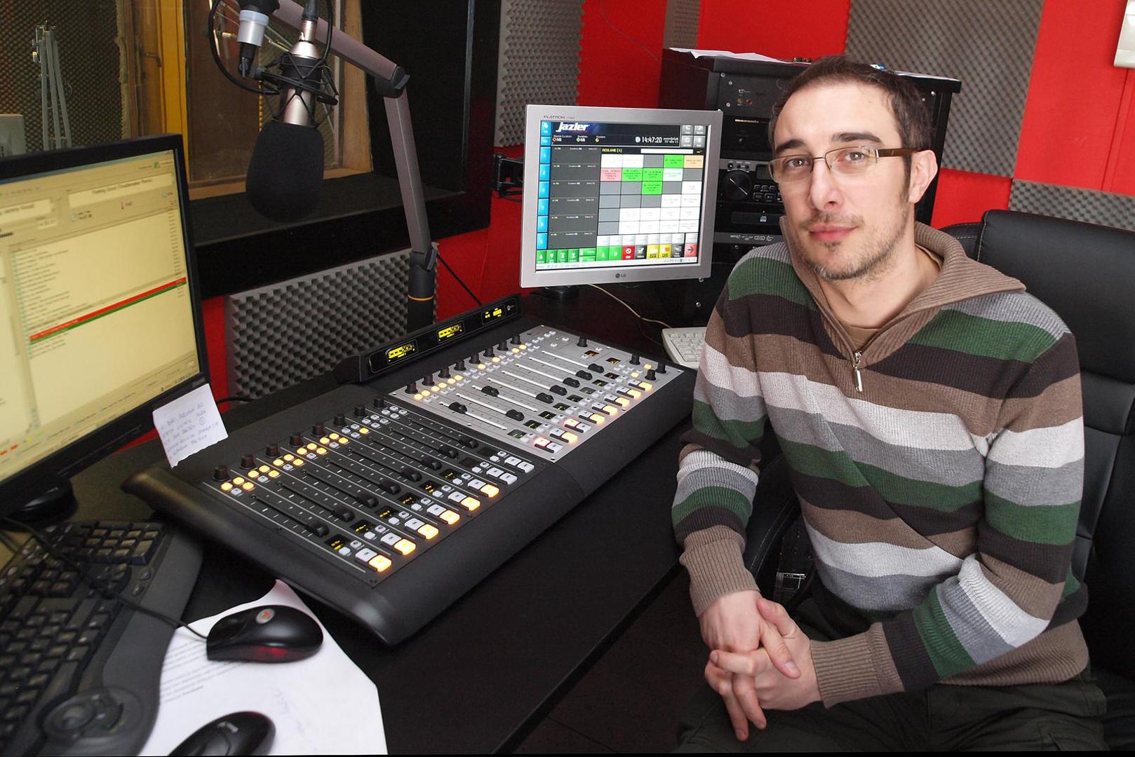 07.11.2011., Zagreb -  Redakcija studentskog radija Radio Student na Fakultetu politickih znanosti. Ivan Vlasic, glavni urednik"nPhoto: Borna Filic/PIXSELL