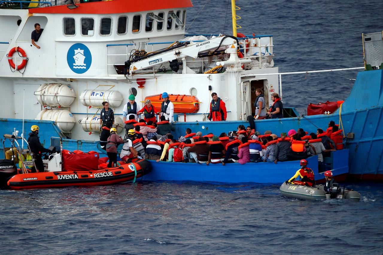 migranti italija