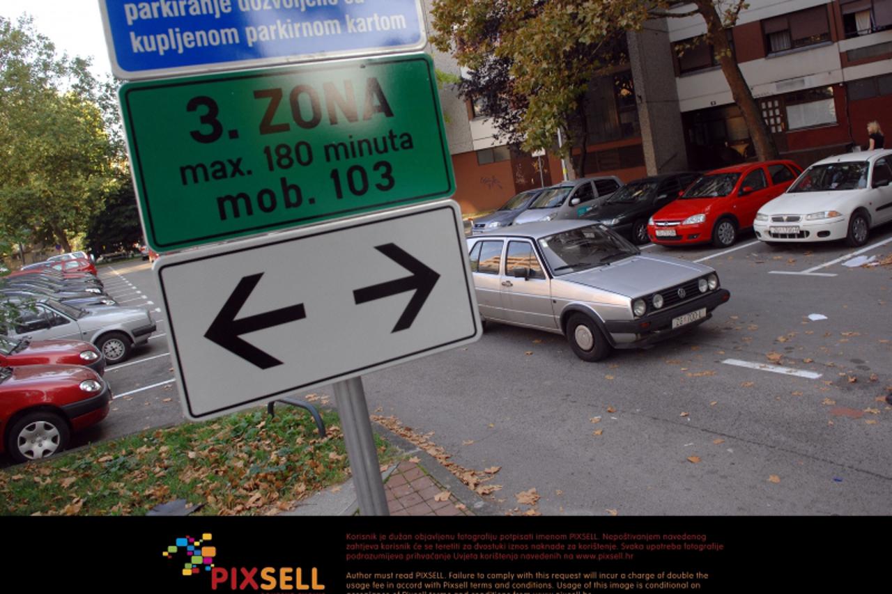 'parking01_pxl_gra_030211'