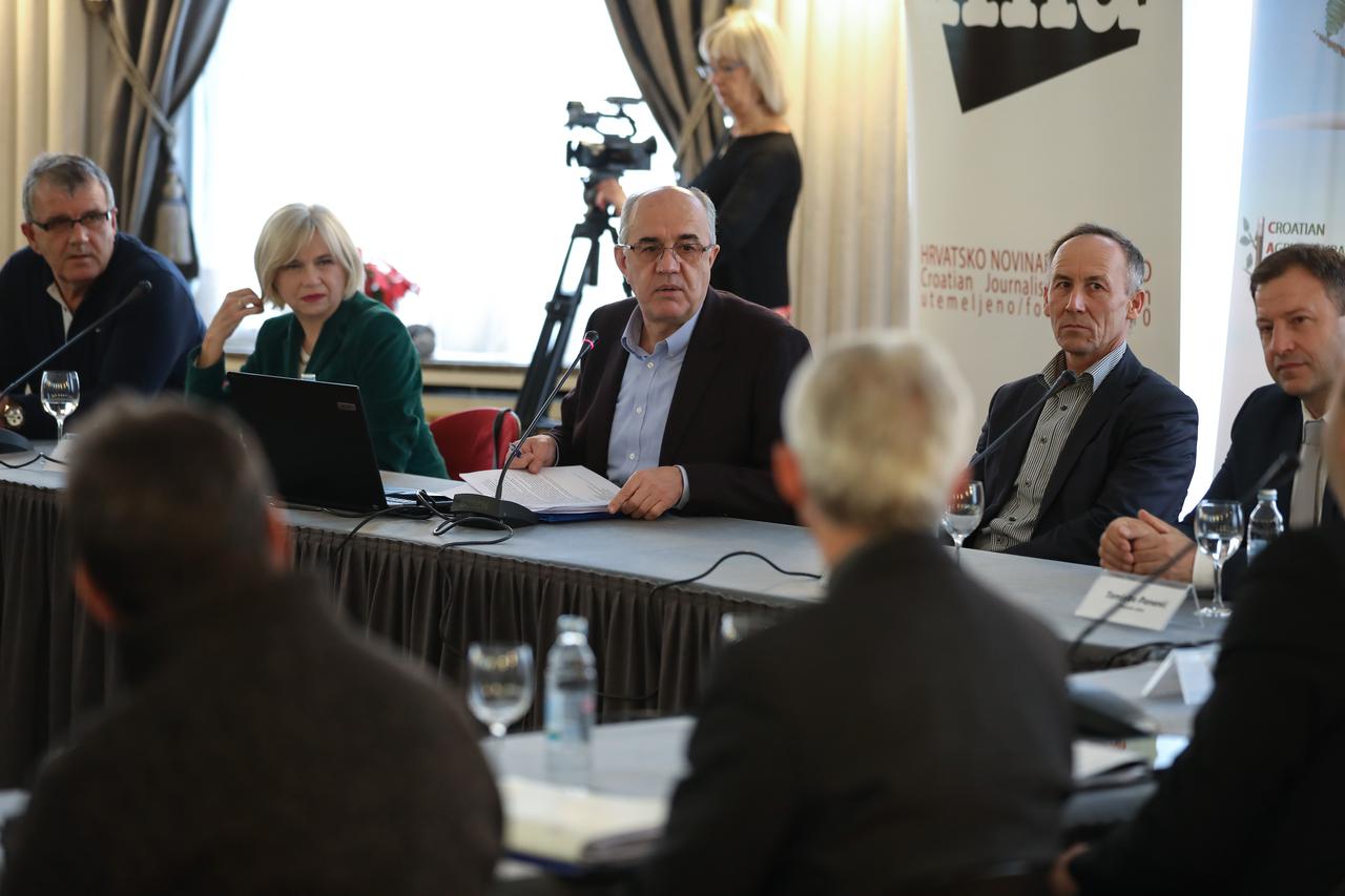 Okrugli stol "Provedba Zakona o poljoprivrednom zemljištu"