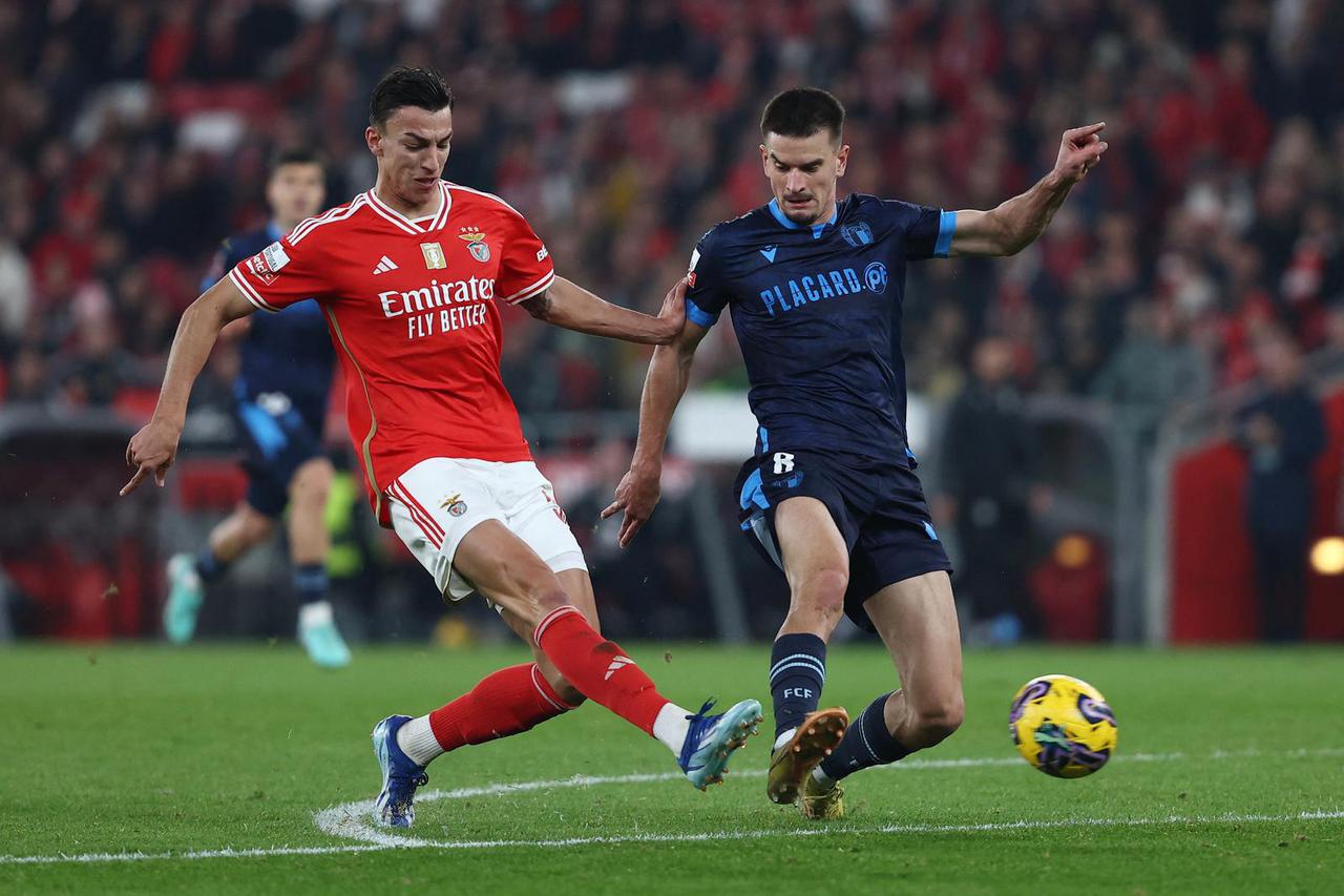 Primeira Liga - Benfica v Famalicao