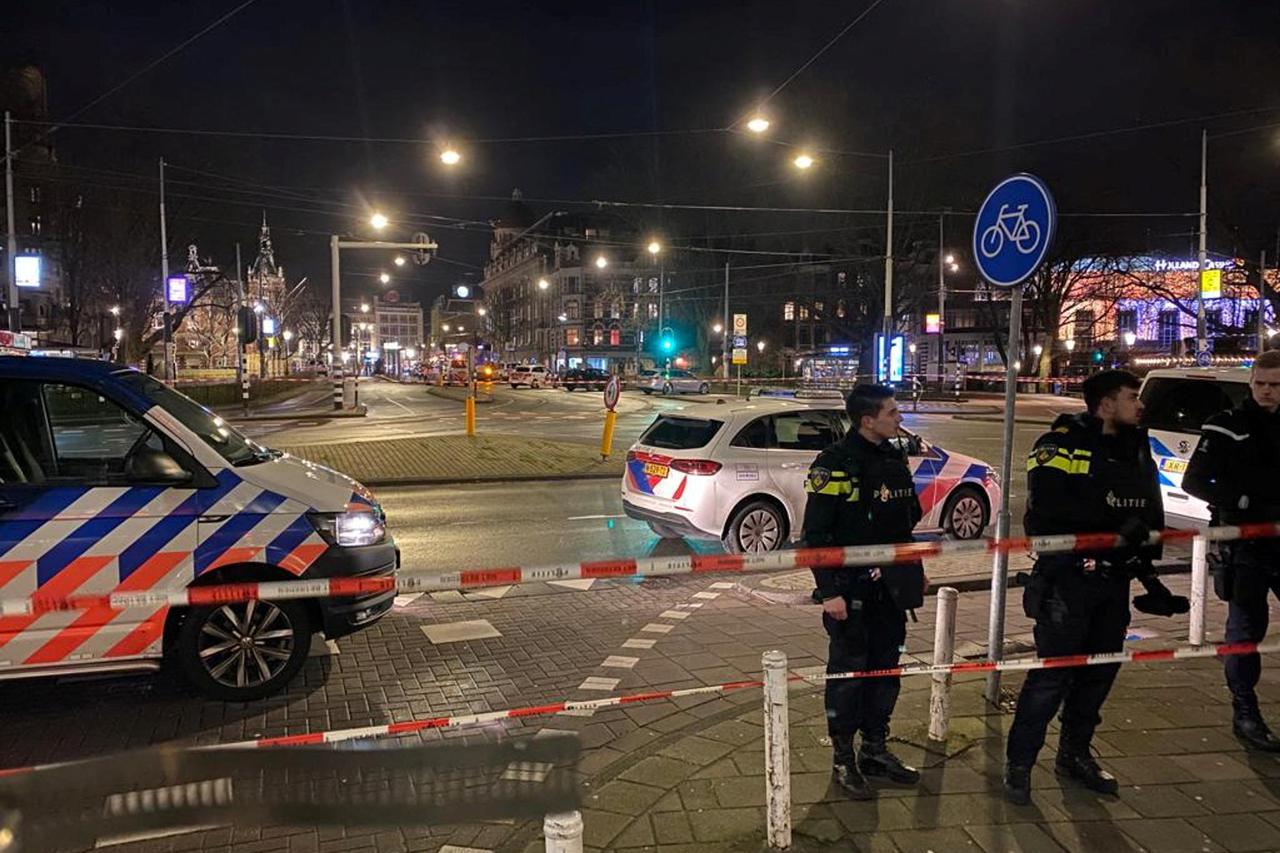 Hostage incident in Amsterdam