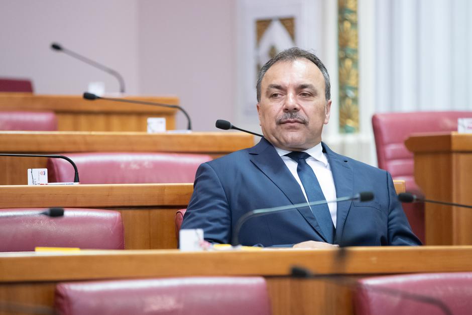 Vlaho Orepić