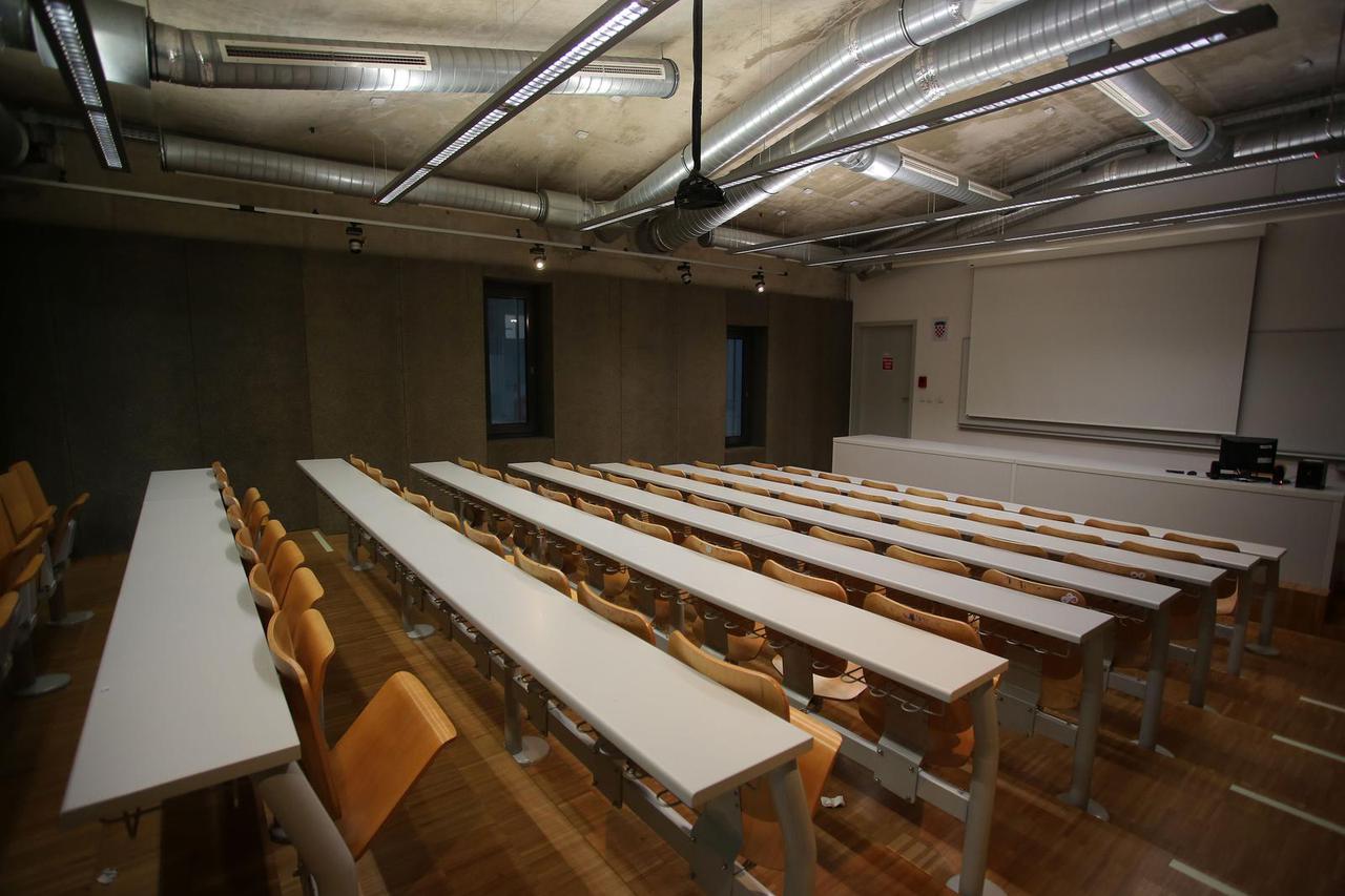 Prazan studentski kampus na Trsatu