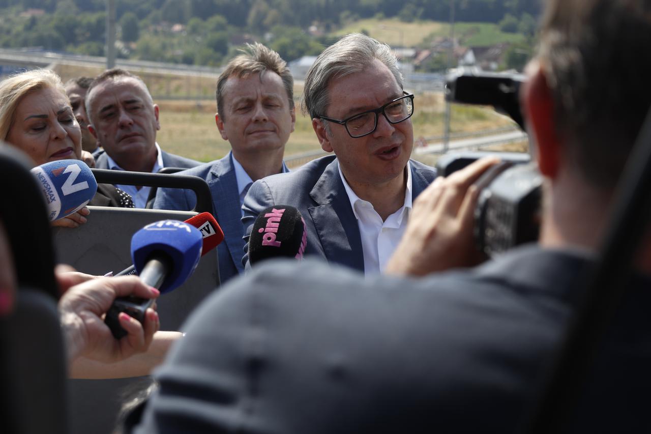 Aleksandar Vučić prisustvovao je svečanom otvaranju autoputa E-763 Miloš Veliki, dionica Preljina-Požega