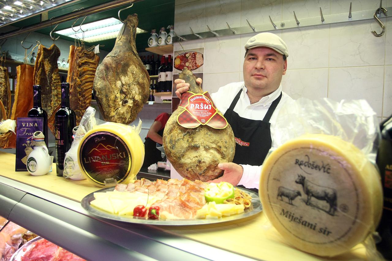 19.09.2015., Zagreb - Ducan Hrvatska kuca na trznici dolac. Vlasnik Tomislav Brlosic.  Photo: Luka Stanzl/PIXSELL