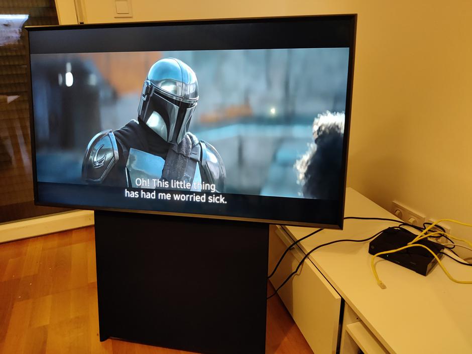 Rotirajući televizor Samsung Sero