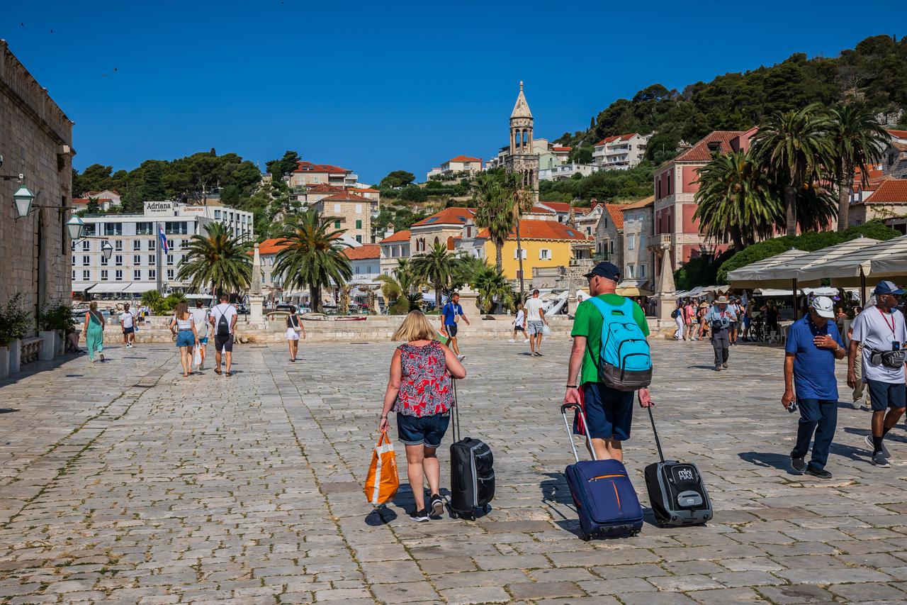 Hvar: Subotnje jutro u gradu Hvaru