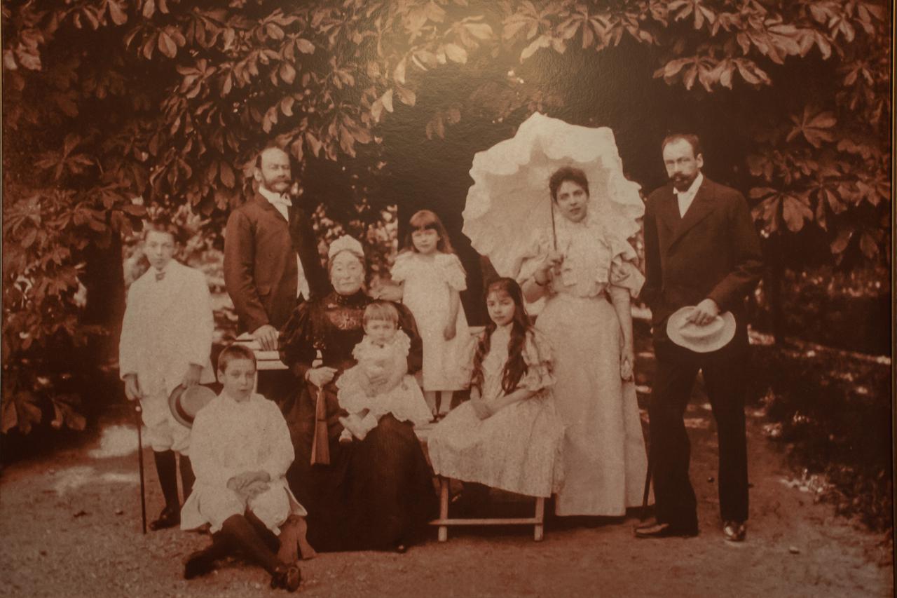 Dvorac u kojem je vecinu svoga zivota provela Dora Pejacevic