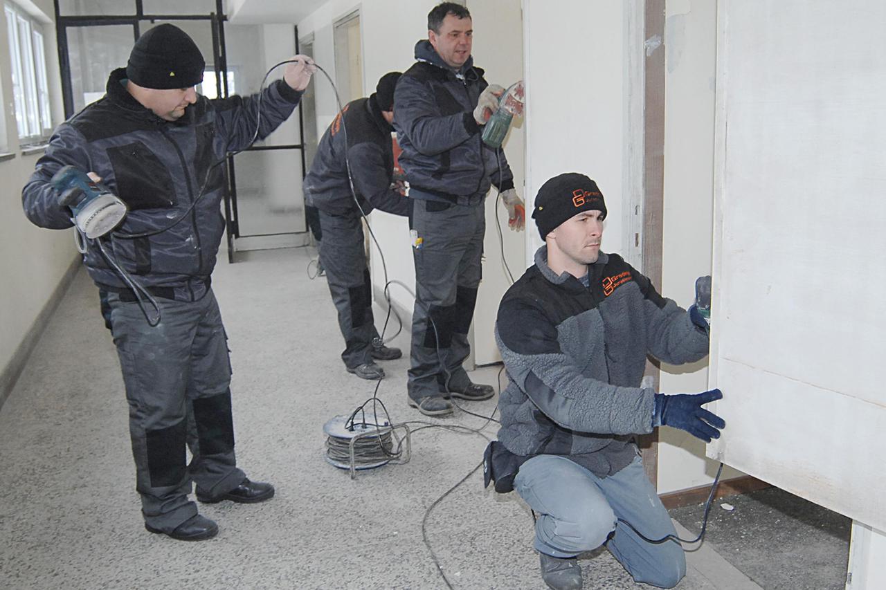 Uređuju 16 poslovnih prostora na prvom katu zgrade bivšeg Instituta