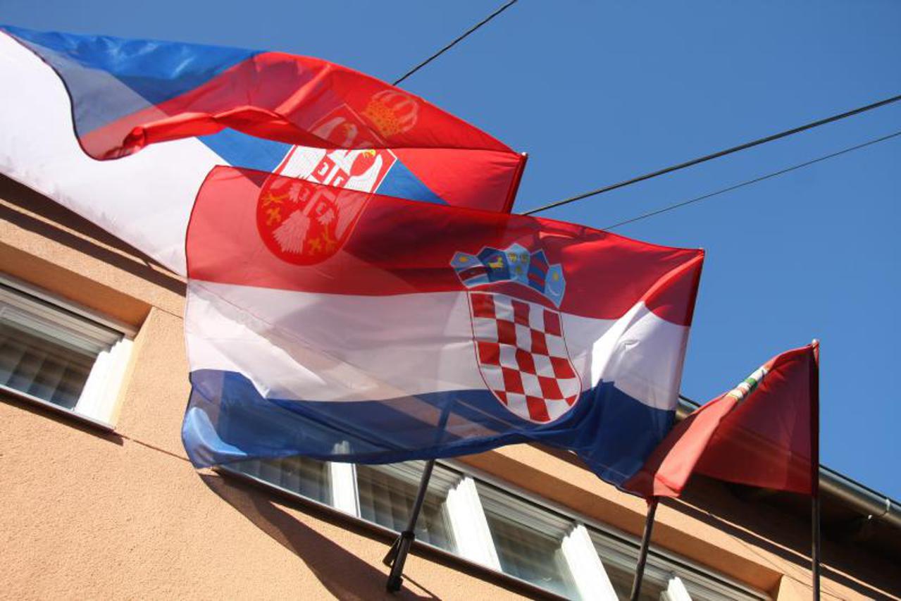 zastava srbija, hrvatska
