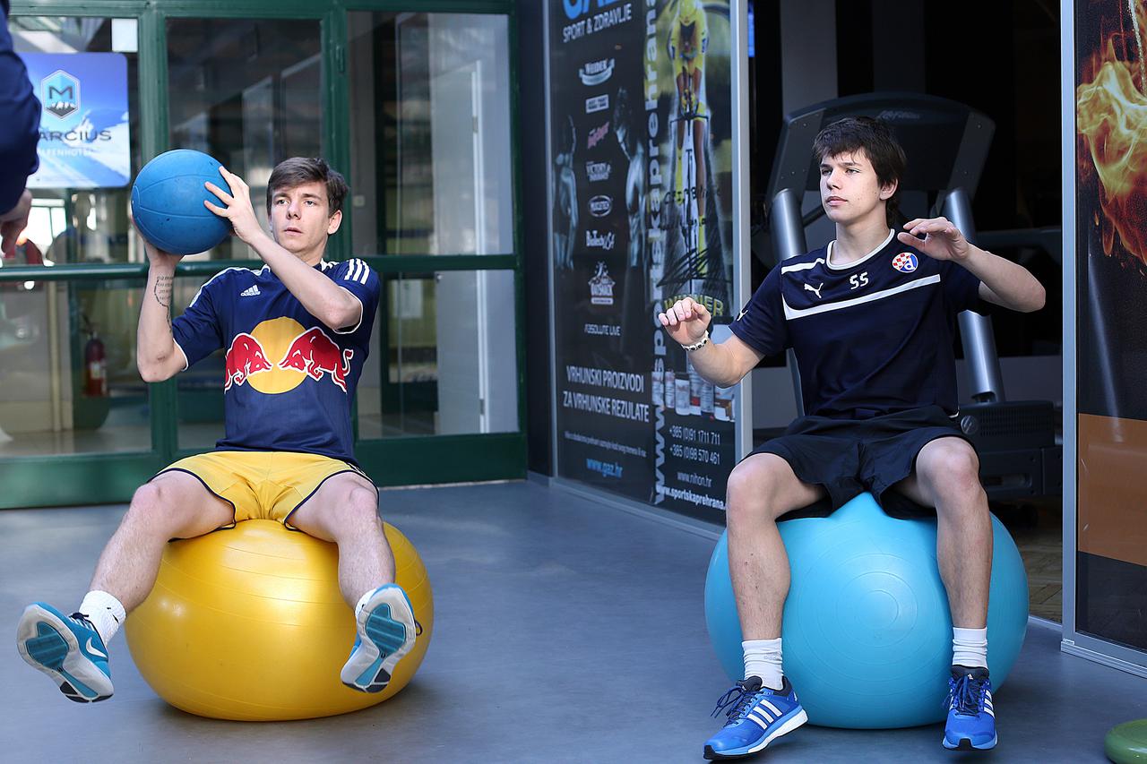05.01.2015., Zagreb - Ante Coric, nogometas GNK Dinamo u teretani s bratom Josipom.  Photo: Goran Stanzl/PIXSELL