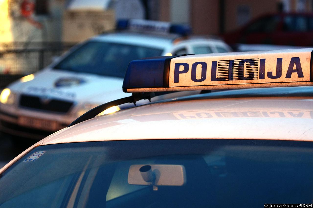 Zagreb: Nakon tu?njave u kafi?u Dvojka policija radi uvi?aj