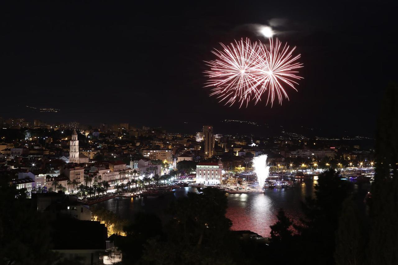 Split: Vatrometom završen program obilježavanja Dana pobjede i domovinske zahvalnosti