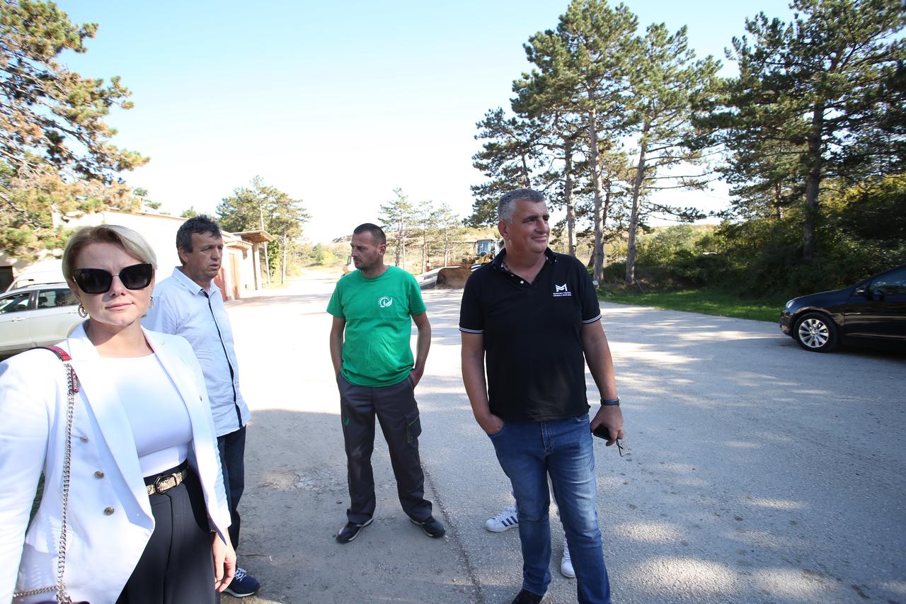 Miro Bulj i stanovnici Cetinske Krajine zaustavili dovoz smeća iz Vrgorca