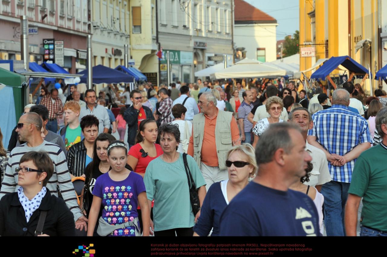 '29.07.2011., Cakovec - Zapocela je kulturno - turisticka manifestacija Porcijunkulovo koja ce trajati 5 dana a obuhvatit ce citav niz dogadjanja vezanih uz tradiciju, obicaje i bogatu povijest Medjim