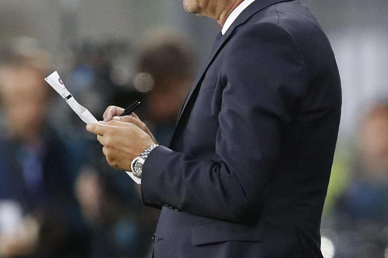 Football Soccer - Croatia v Portugal - EURO 2016 - Round of 16 - Stade Bollaert-Delelis, Lens, France - 25/6/16 Croatia head coach Ante Cacic   REUTERS/Carl Recine Livepic