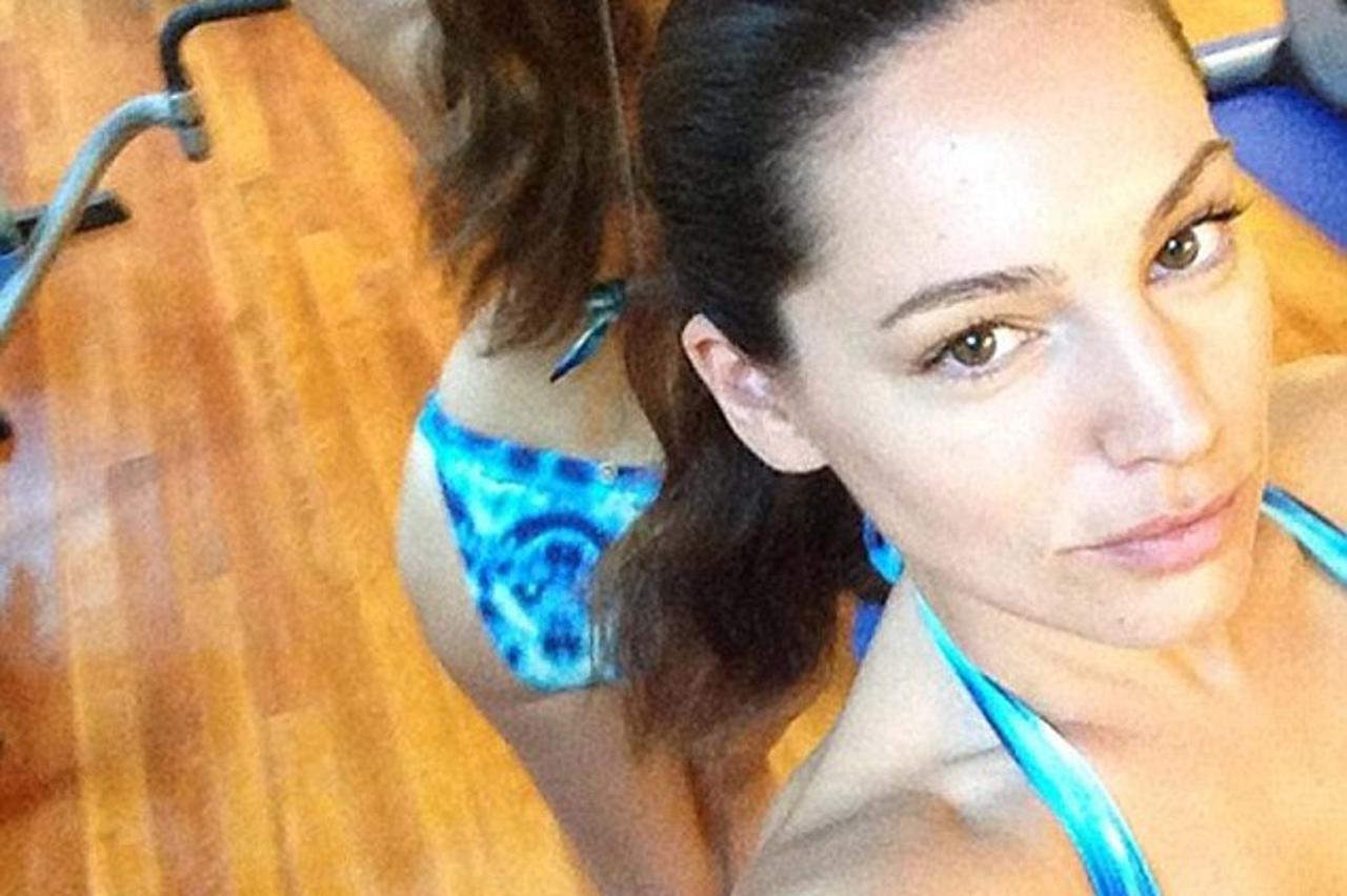 kelly brook