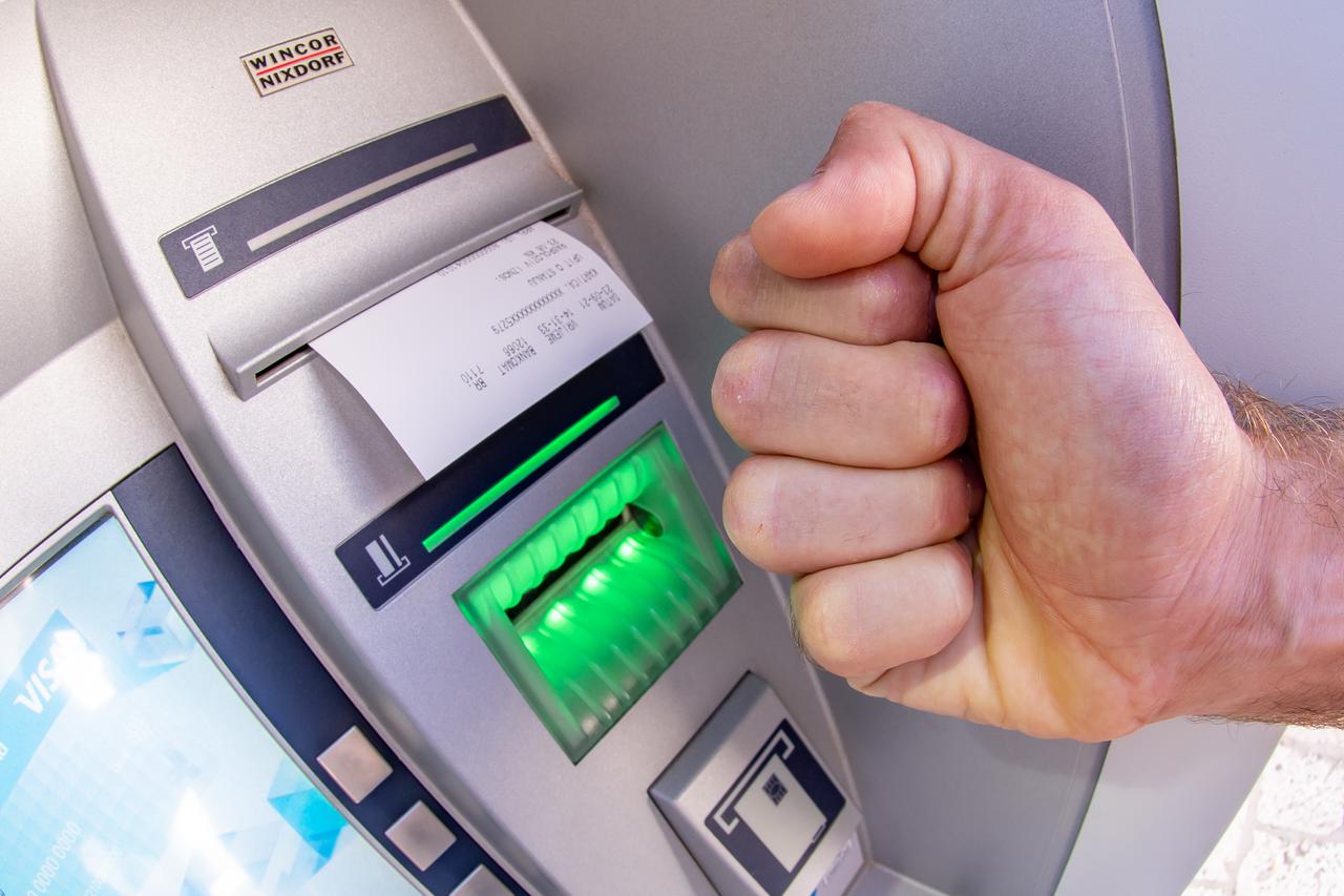 Minus na bankovnom računu