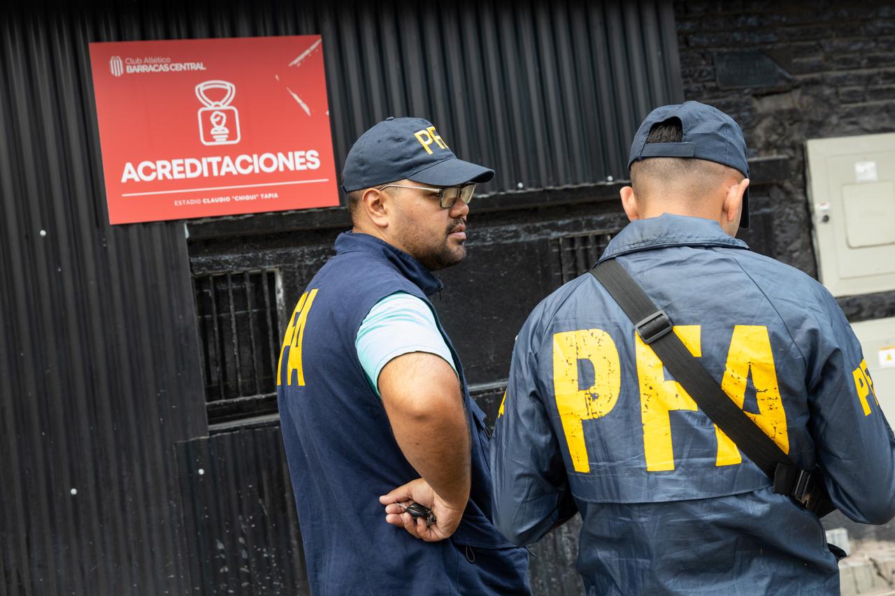 Police search the headquarters of the Argentine Football Association