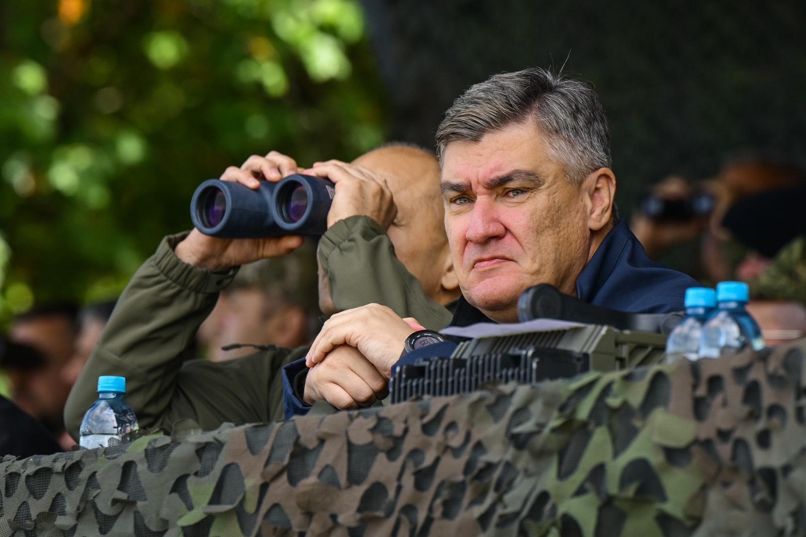 U većini svojih aktivnosti vježba se provodi na vojnom poligonu „Eugen Kvaternik“ Slunj i pomorskom vojnom poligonu „Žirje“, a u njoj sudjeluju Hrvatska kopnena vojska, Hrvatska ratna mornarica, Hrvatsko ratno zrakoplovstvo, Zapovjedništvo specijalnih snaga i Obavještajna pukovnija.