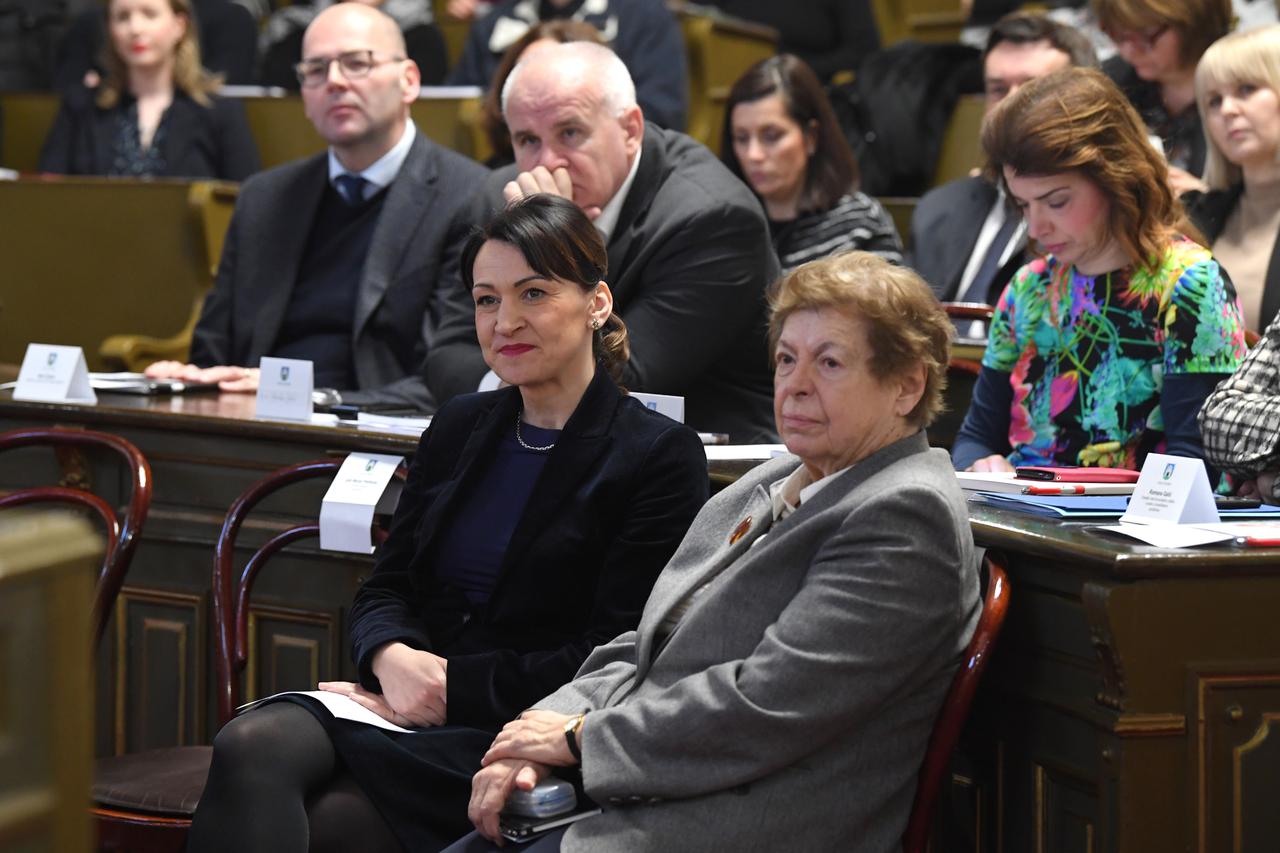 Ana Stavljenić Rukavina