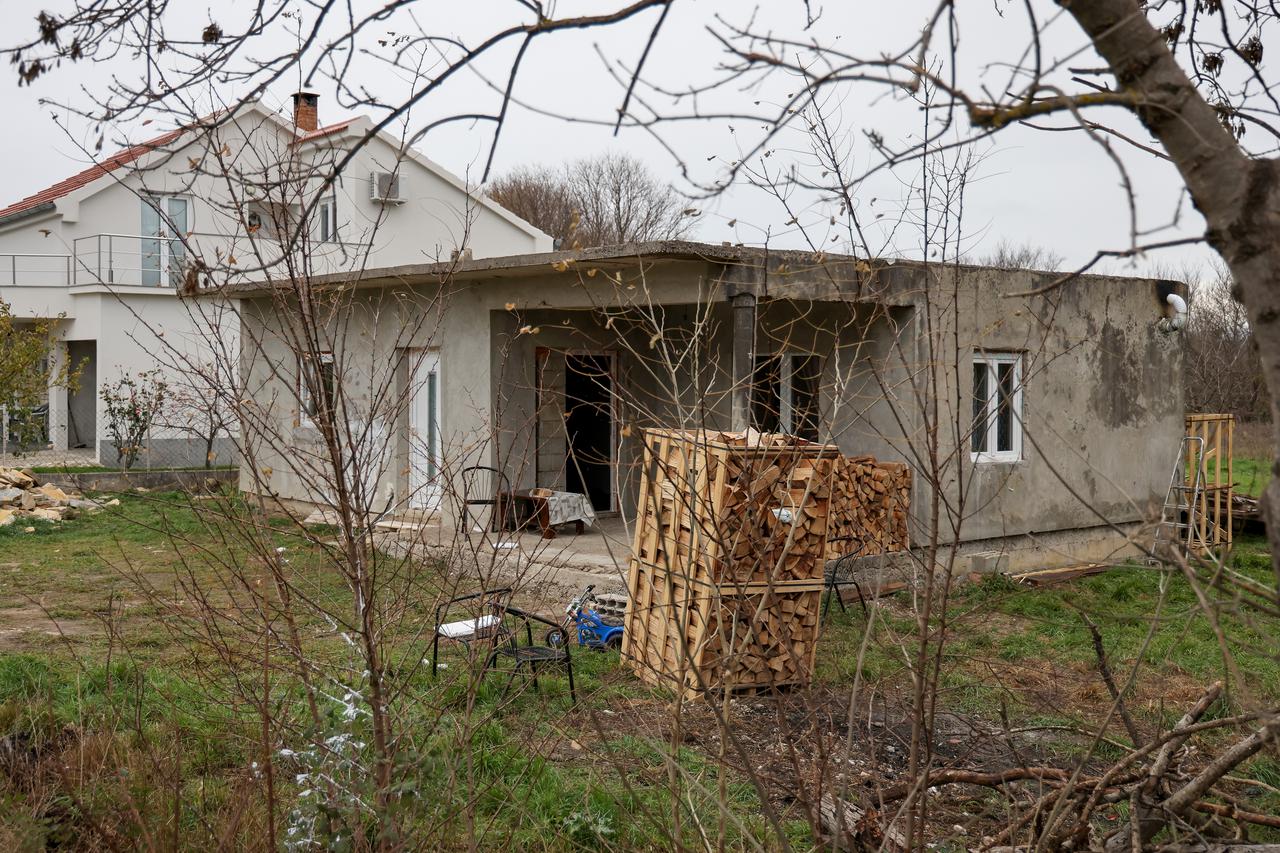 Raštević: Kuća u kojoj se ugušilo troje ljudi