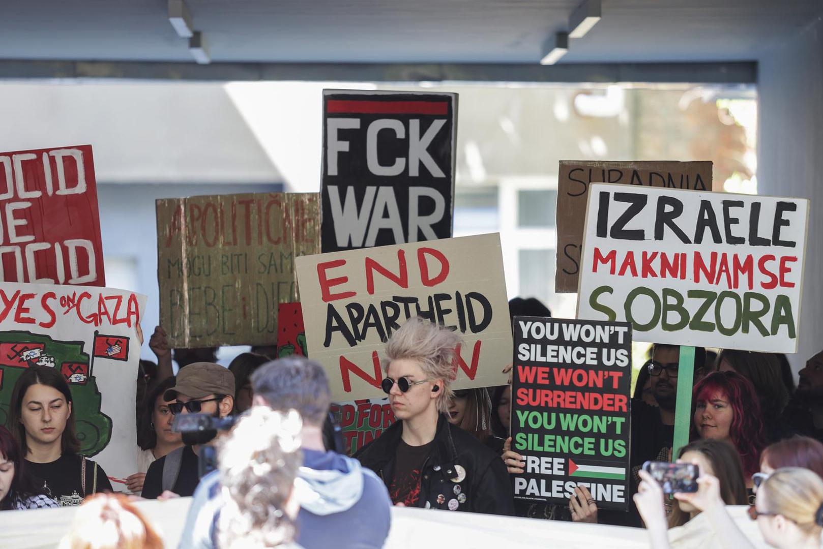 24.04.2026., Zagreb - Zbog posjeta u tajnosti Idda Netanyahua, brata izraelskog premijera, klub studenata organizirao je prosvjed u suradnji sa drugim organizacijama i skupinama ispred Fakulteta politickih znanosti u Lepusicevoj ulici.  Photo: Marko Seper/PIXSELL