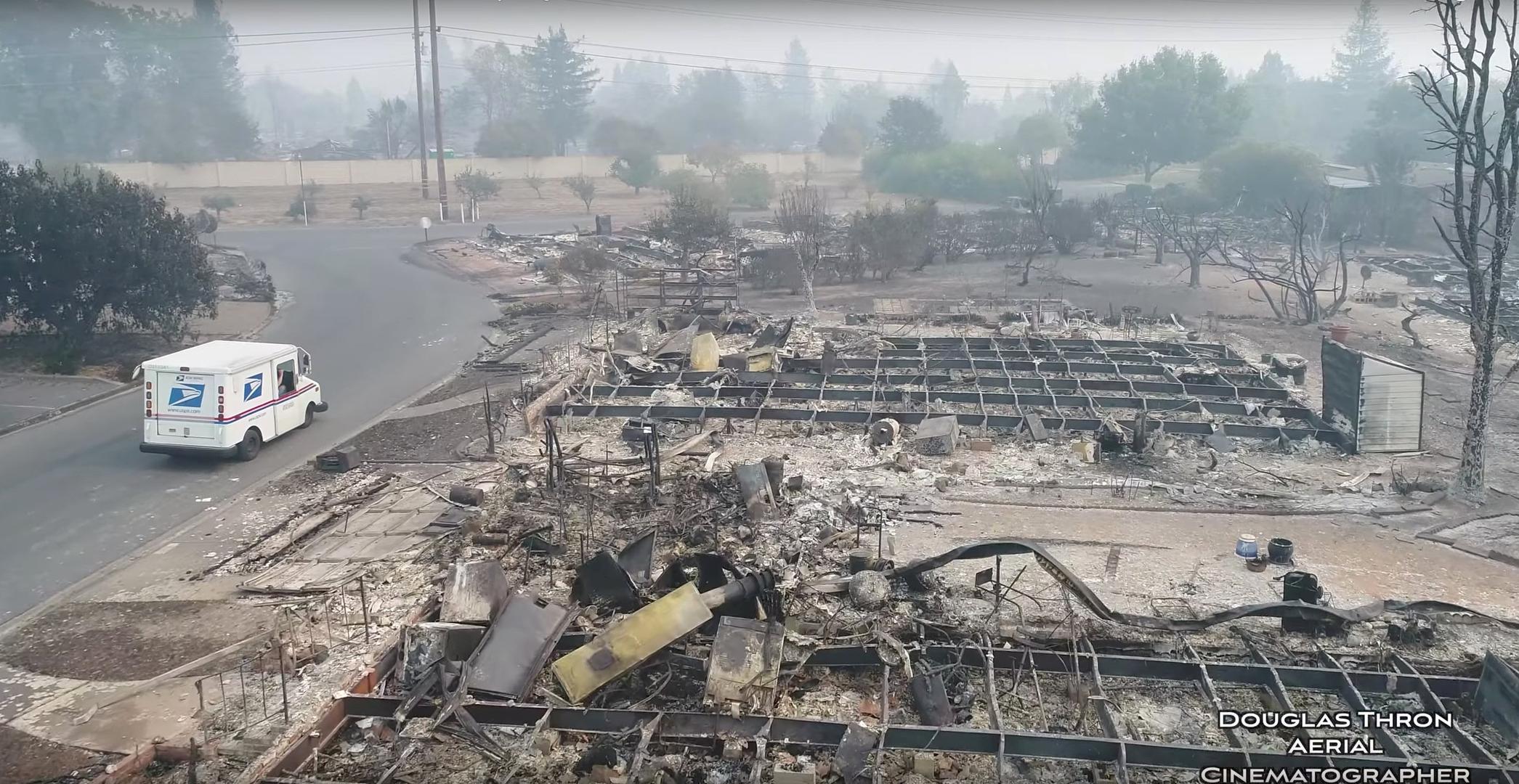 Stanje "će se nastaviti pogoršavati prije nego se poboljša", upozorio je Ken Pimlott, dužnosnik kalifornijskog odjela za šume i civilnu zaštitu na konferenciji za tisak putem Facebooka. "Bit će to duga borba", naglasio je on.

