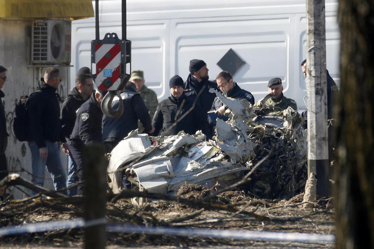Zagreb: Nastavak očevida nakon pada letjelice na Jarunu