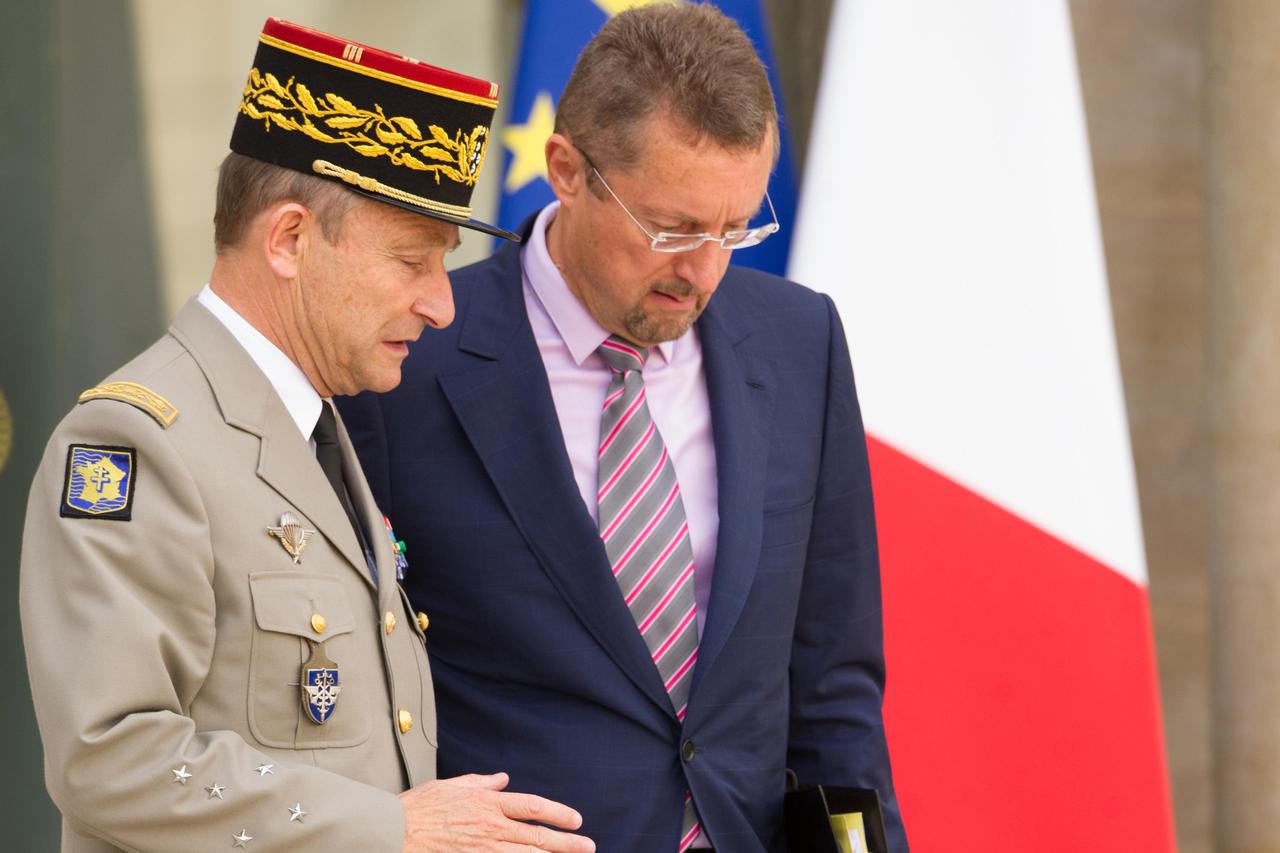 Emergency Meeting Of The Defense Council - Paris