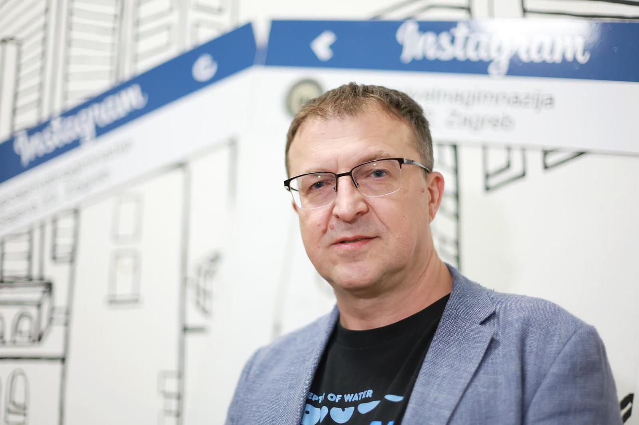 Zagreb: Svjetski poznati znanstvenik i profesor Hrvoje Tkalčić gostovao u Općoj privatnoj gimnaziji 