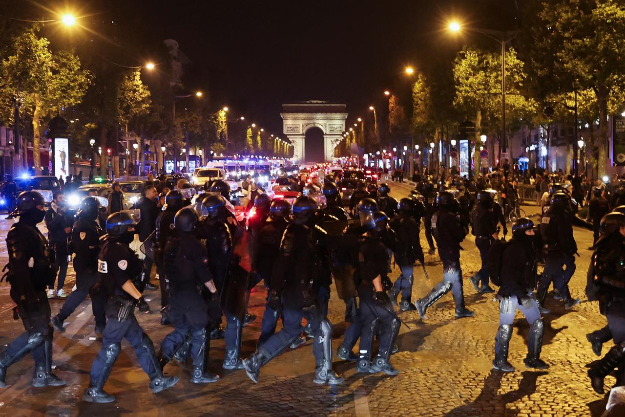 Fifth night of riots after a teenager shot dead by police in Paris suburb