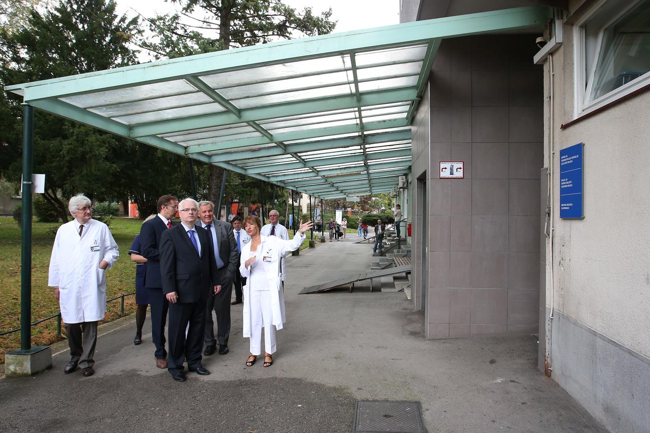 Ivo Josipović posjetio Kliniku za infektivne bolesti